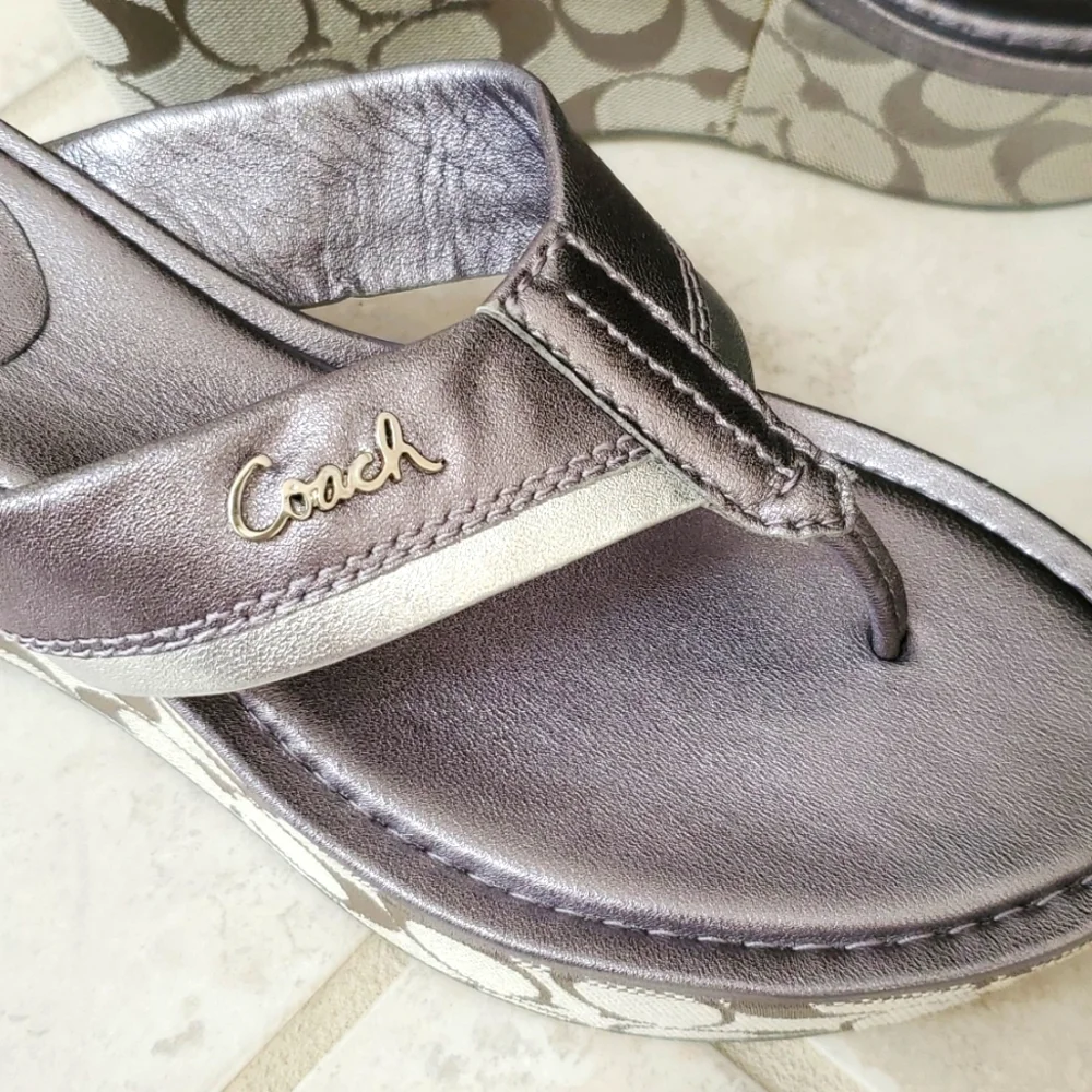 🌟❤ COACH Thong Sandals ❤🌟